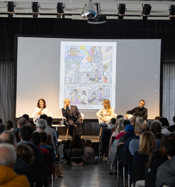 Allo Spazio Varco, per il Festival dei Luoghi Comuni 2024, l'incontro con Serena Colombo, coordinatrice editoriale di Topolino, Alessandro Sisti, sceneggiatore e dei disegnatori Simona Capovilla e Blasco Pisapia (ph@Loris Salussolia)