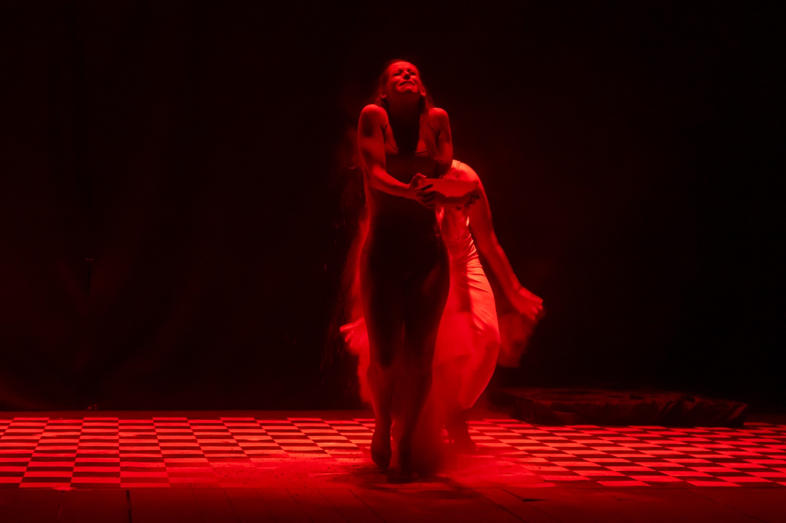 leggera come la cenere