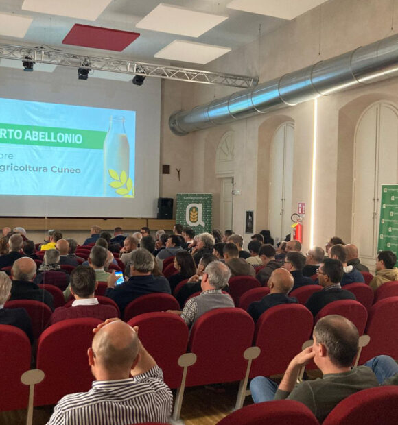 A moderare i lavori il direttore di Confagricoltura Cuneo, Roberto Abellonio