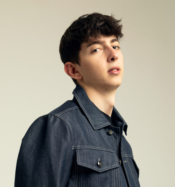 Alessandro La Cava, autore e compositore multiplatino, sarà protagonista del talk “Non sono solo canzoni” di TYF 2026