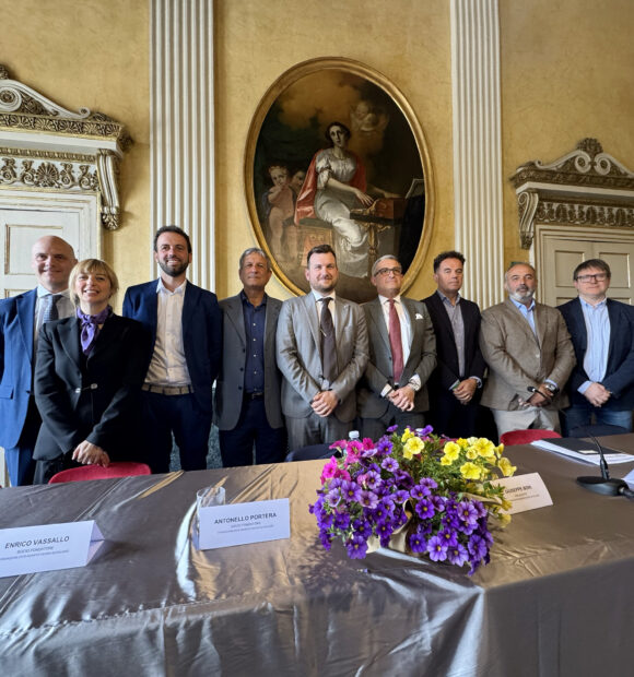 Foto di gruppo nuovo Consiglio d'amministrazione e soci Fondazione Ente Manifestazione Savigliano