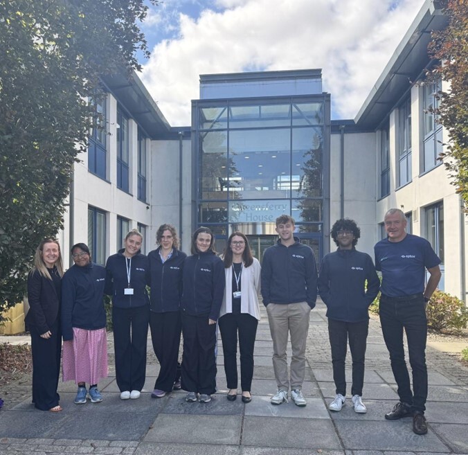Making Friends and Building Connections: A Story about Gaining Confidence and Developing Networking Skills.