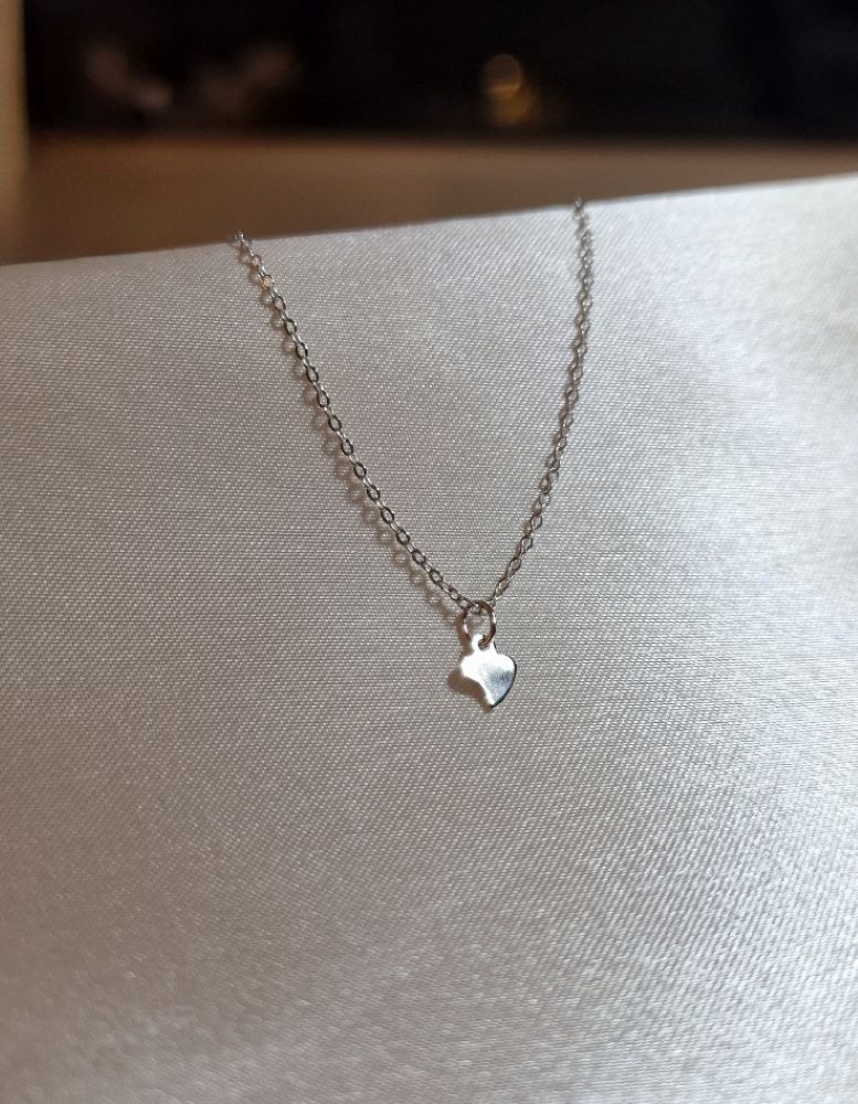 litid hjarta halsmen rhodium