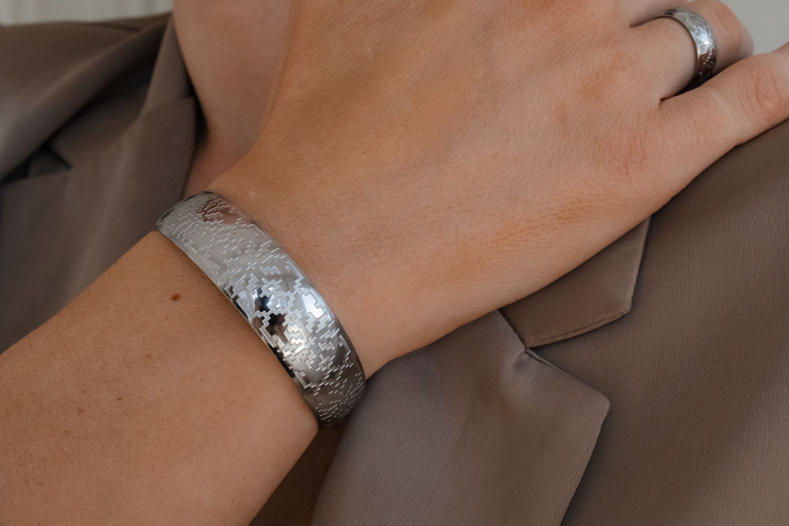 vefur_átta_blaða_rós_silfur hringur og armband