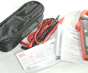 UNI-T Fjölsviðsmælir