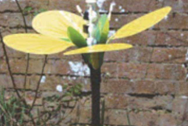 Demonstrating pollination using model flowers