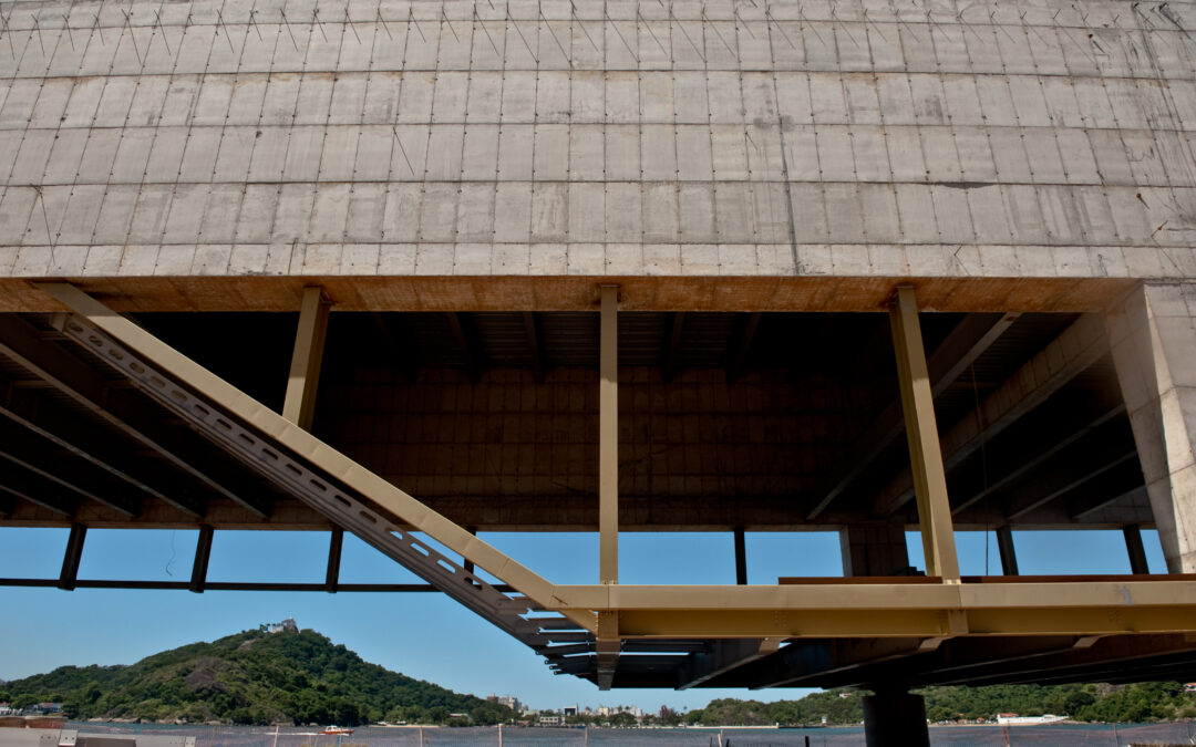 Paulo Mendes da Rocha: Cais das Artes | Enseada do Suá | Museo y teatro Victoria