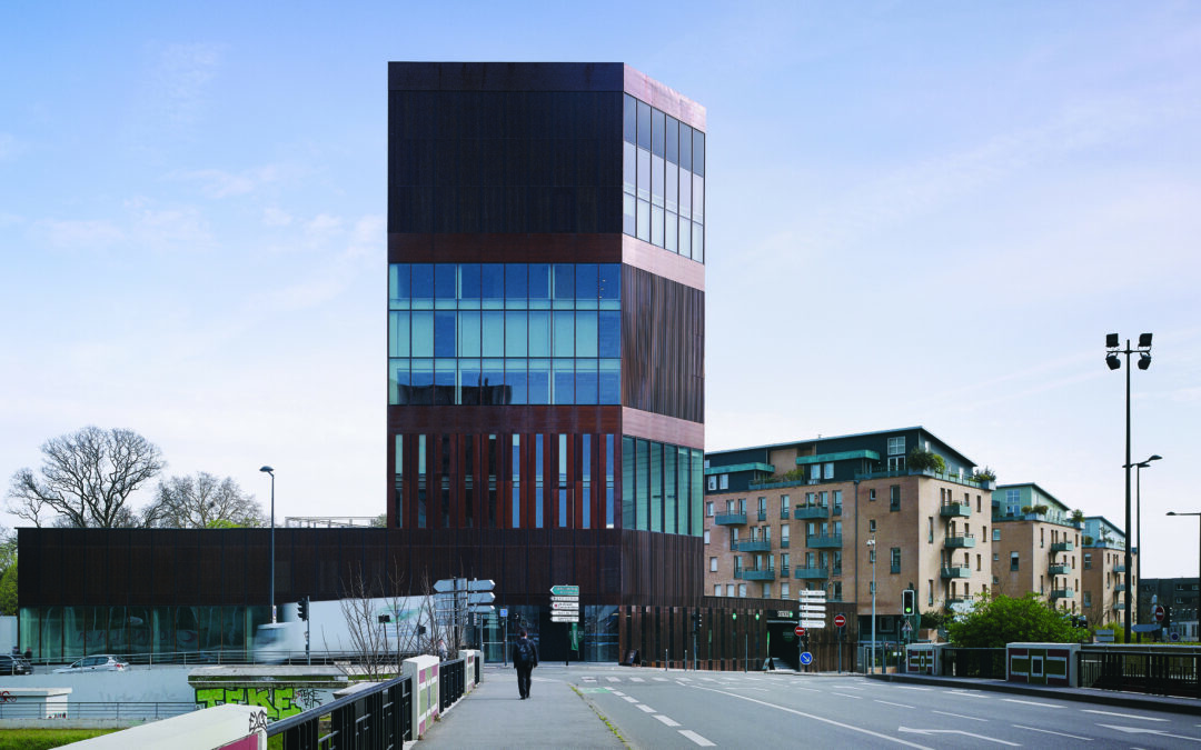 LAN (Local Architecture Network): Euravenir tower. Lille, Francia