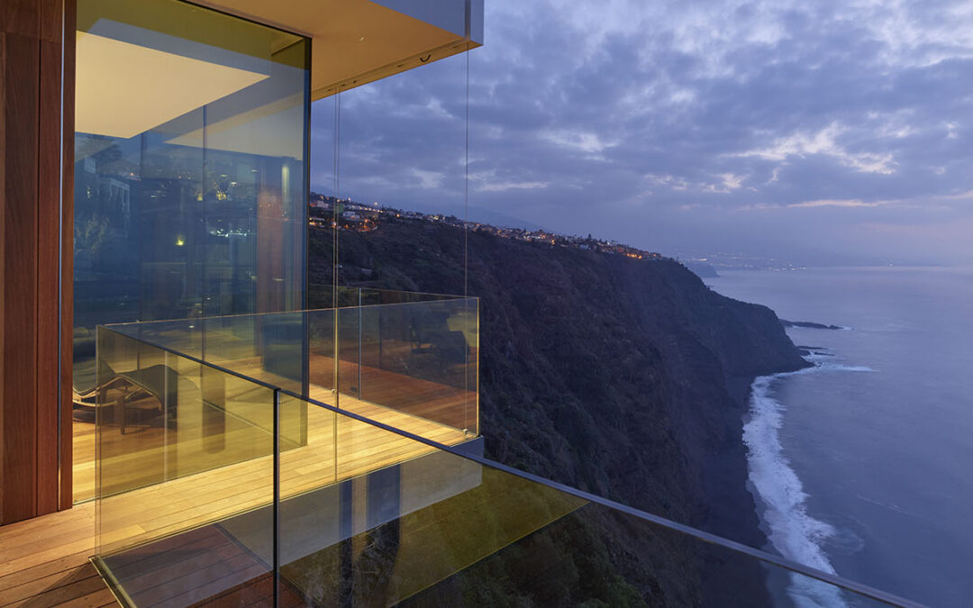 Corona-Amaral Arquitectura · Casa del acantilado, rehabilitación, Santa Cruz de Tenerife