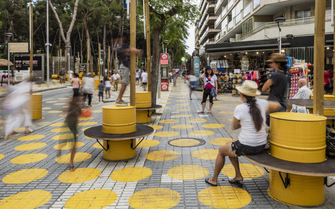 Daniel Lorenzo (LoCa Studio), Núria Salvadó, Inés de Rivera, [rum]lab URV + HABITAR UPC · Avinguda Carles Buigas, Salou (Tarragona)