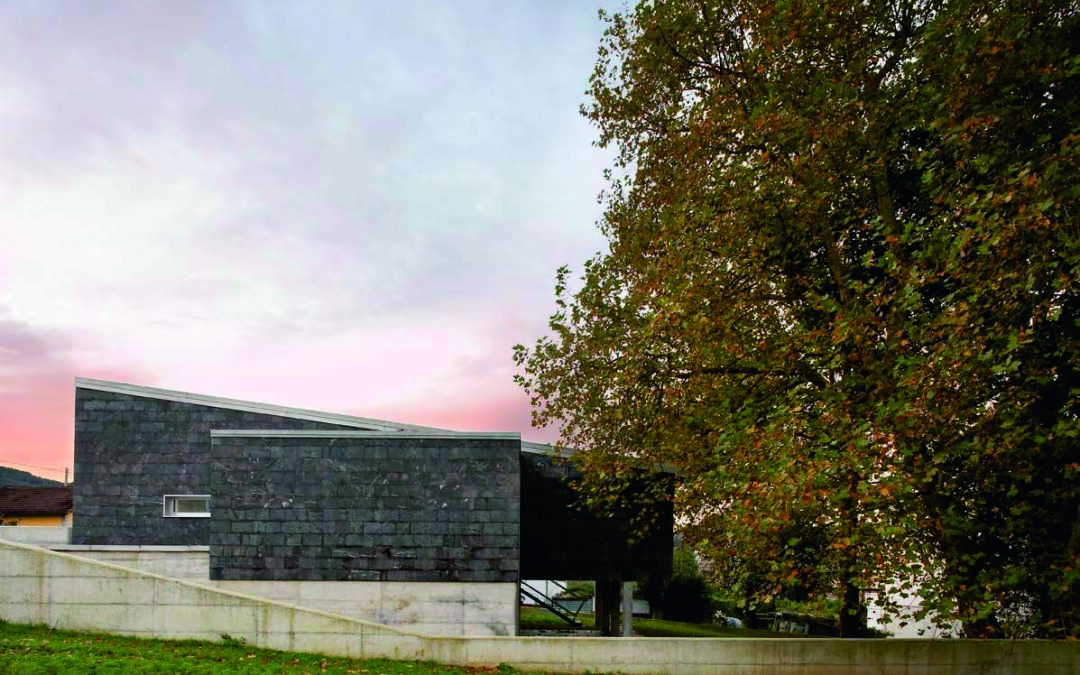 Rogelio Ruiz + Macario G. Astorga · Vivienda en Soto del Barco