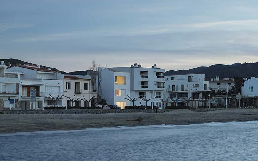 Lucía Ferrater + Xavier Martí – OAB · Casa frente al mar, Alt Empordà