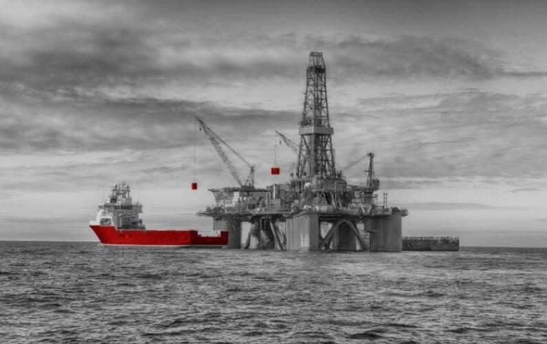 Crane operations 750x500