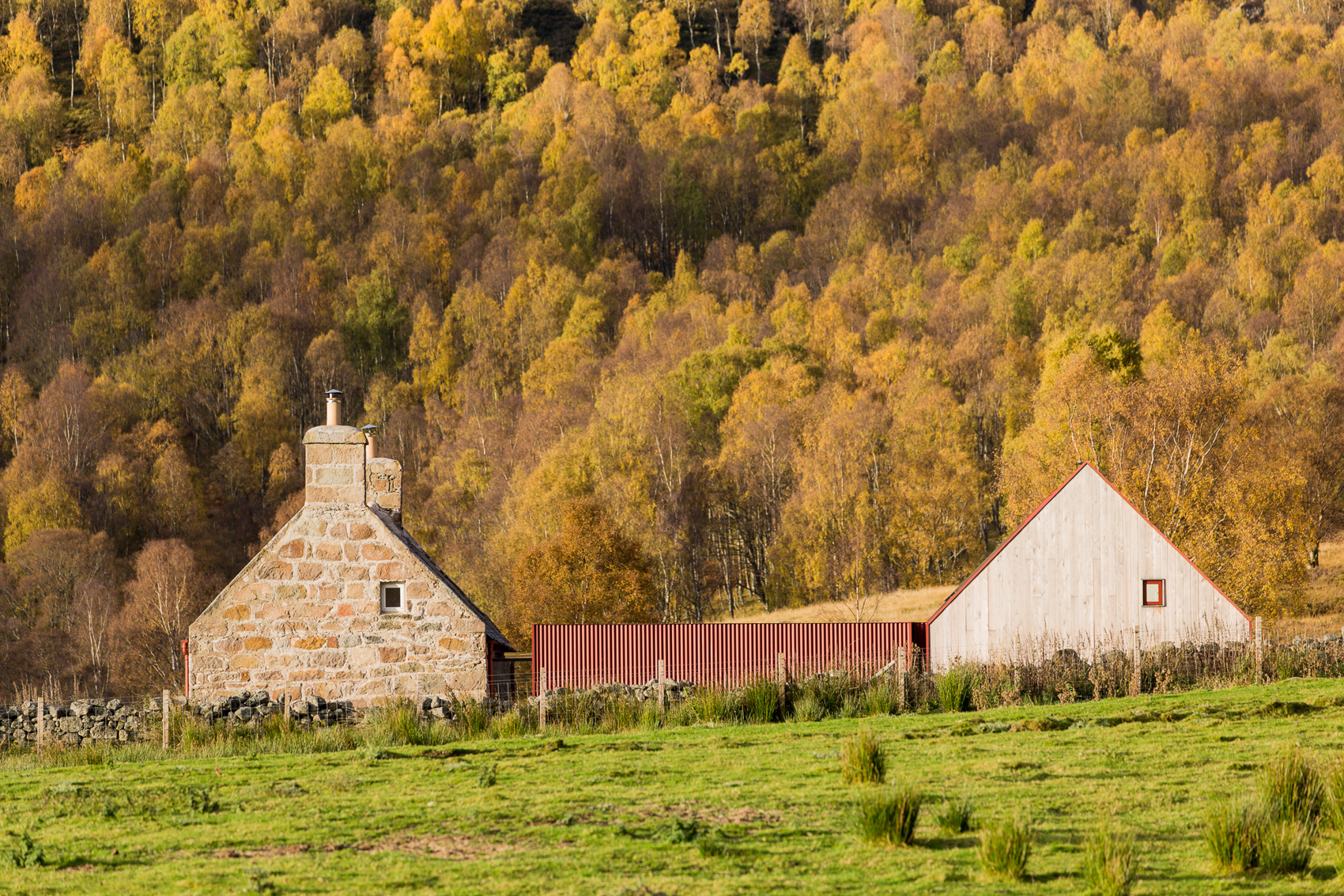 Tor Contracting — Coldrach, Crathie, Scotland — exterior— image©Moxon