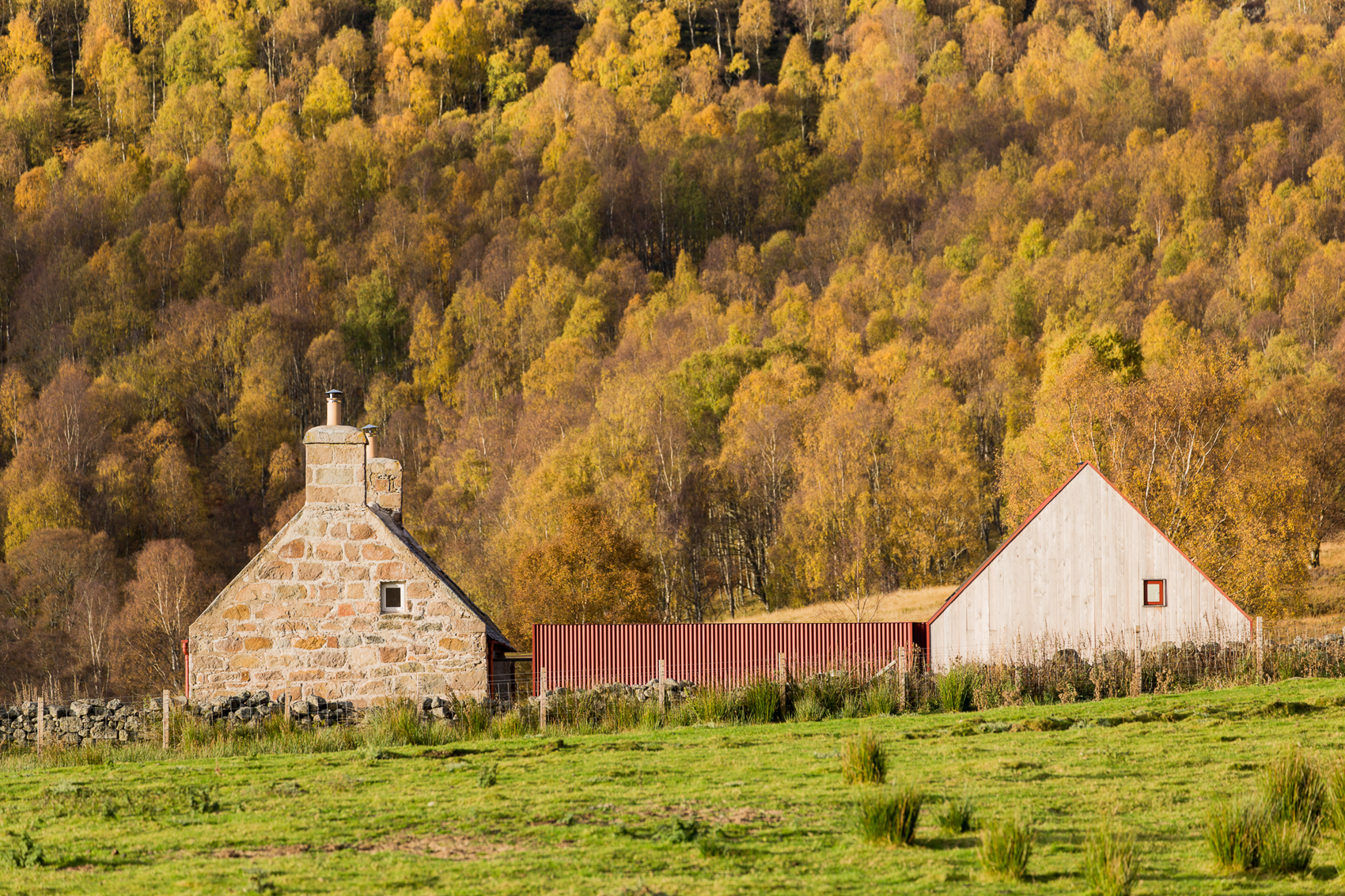 Tor Contracting — Coldrach, Crathie, Scotland — exterior— image©Moxon