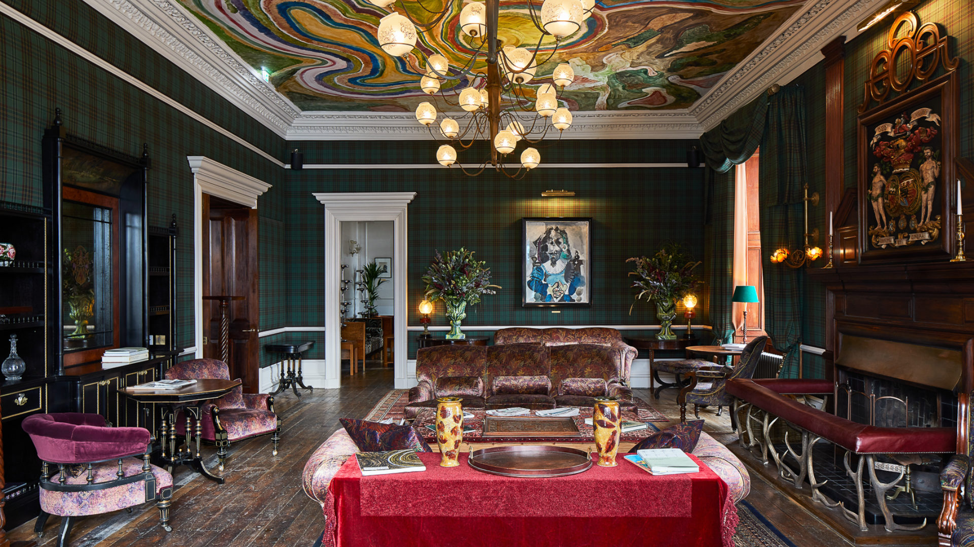 TOR Contracting — The Fife Arms interior 4 — image@Sim Canetty-Clarke