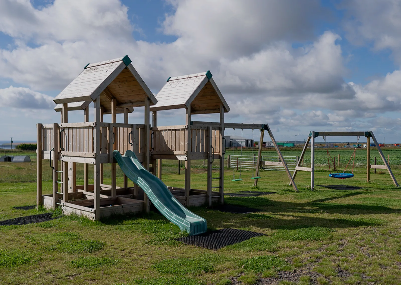Kids-Playpark-Angus_Hay-and-Play-Upper-Dysart_Montrose-Scotland-family-days-out.jpg