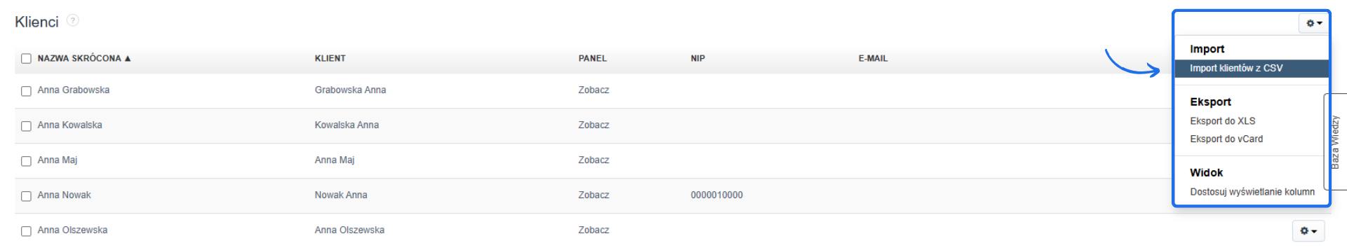 Lista klientów z menu opcji w prawym górnym rogu, z zaznaczoną funkcją 'Import klientów z CSV' umożliwiającą szybkie dodawanie danych.