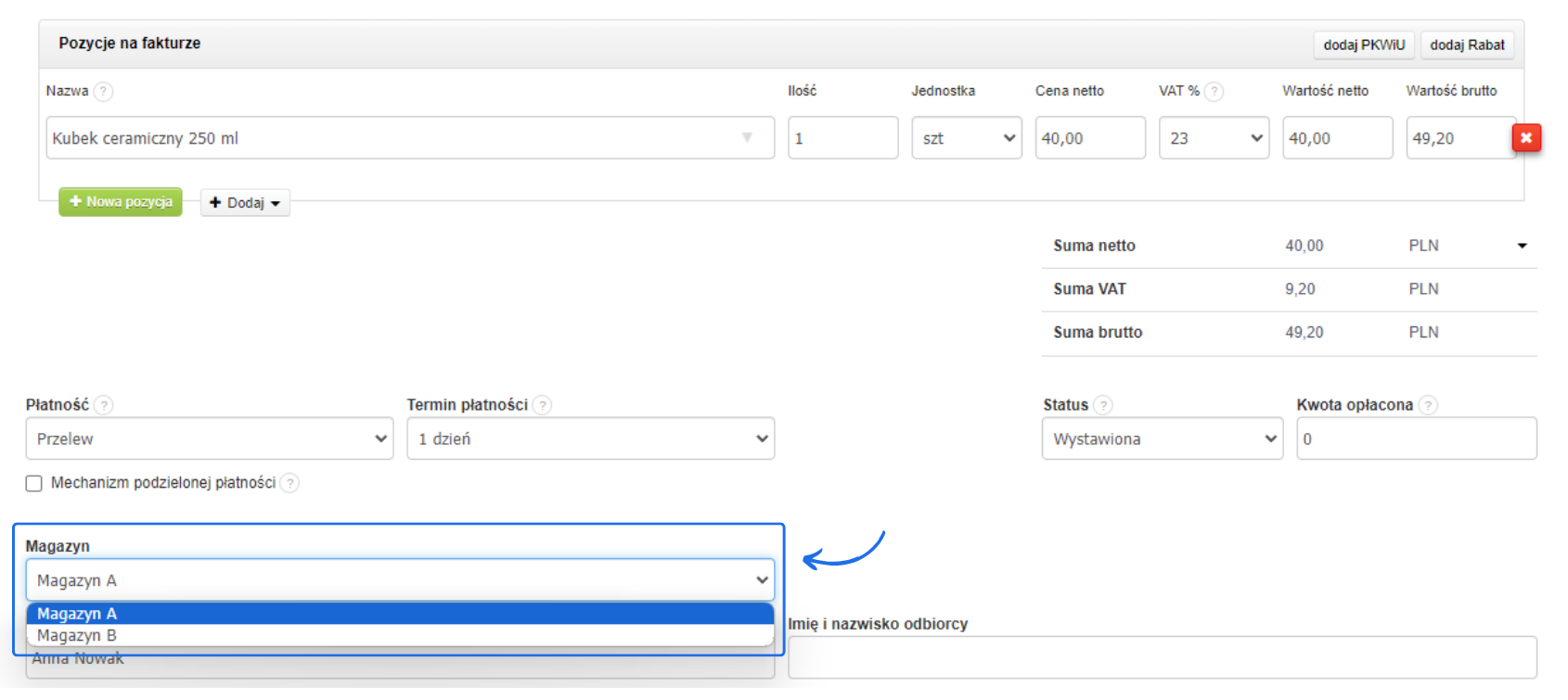 Formularz tworzenia faktury w systemie Fakturownia z dodaną pozycją kubek ceramiczny i aktywnym polem magazyn, gdzie można wybrać magazyn do powiązania z fakturą.