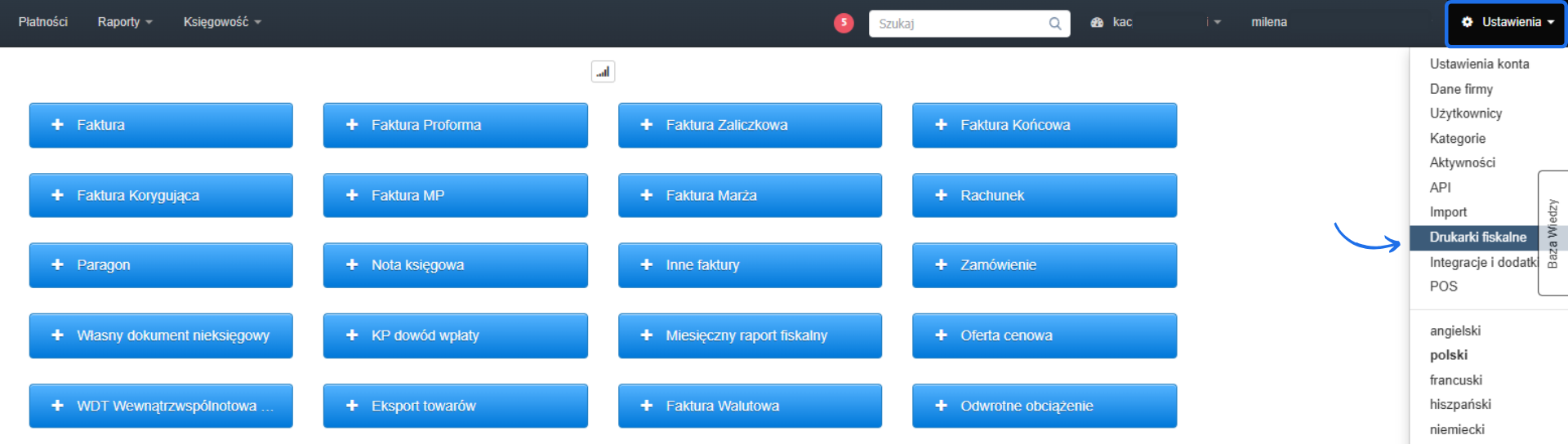 Panel zarządzania dokumentami księgowymi z listą opcji wystawiania faktur. Menu ustawień otwarte, z zaznaczoną opcją ‘Drukarki fiskalne’.