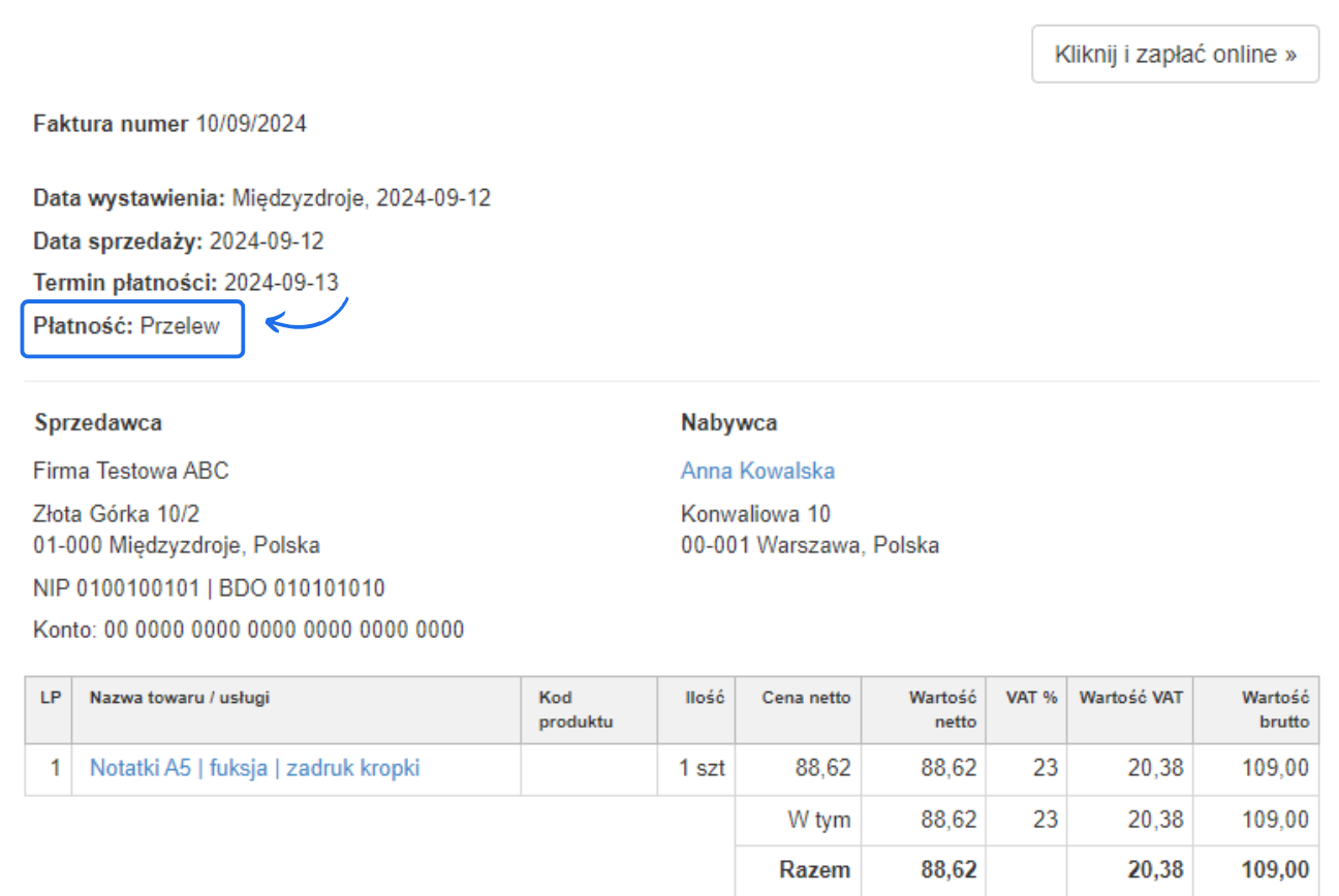 Faktura z numerem, datą wystawienia, sprzedaży, płatności oraz szczegółami dotyczącymi płatności przelewem za notatki A5 fuksja z nadrukiem kropek.