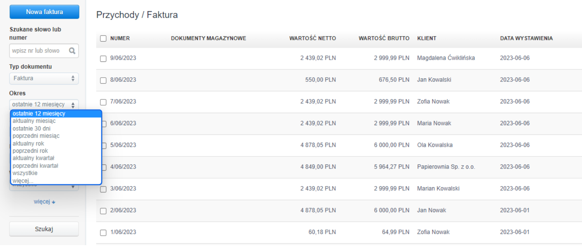 Panel filtrujący dokumenty w systemie fakturowym z wyborem okresu, takiego jak ostatnie 12 miesięcy, aktualny miesiąc, poprzedni rok.
