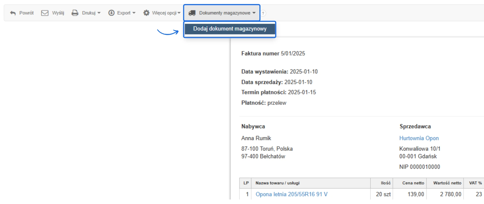 Widok faktury sprzedaży z podświetloną opcją dodania dokumentu magazynowego, umożliwiającą powiązanie faktury z ruchem towaru w magazynie.