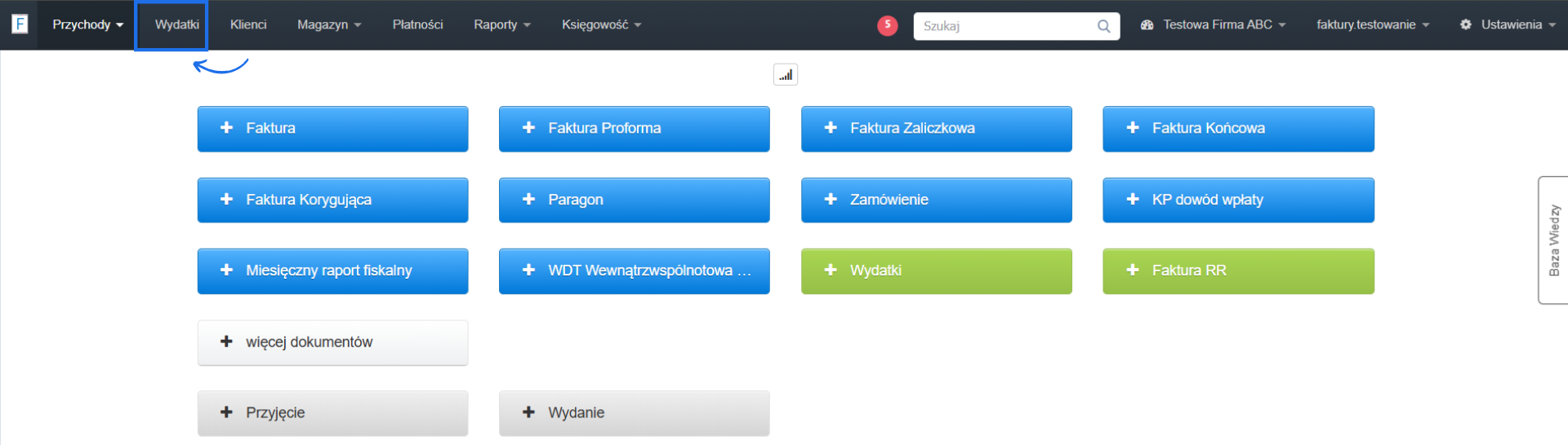 Strona główna systemu do fakturowania online z przyciskami do wystawiania dokumentów oraz aktywną zakładką wydatki.