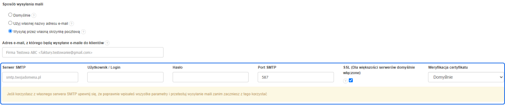 Ustawienia wysyłania e-maili przez własny serwer SMTP, z polami do wprowadzenia serwera, loginu, hasła, portu SMTP oraz opcji SSL i weryfikacji certyfikatu.