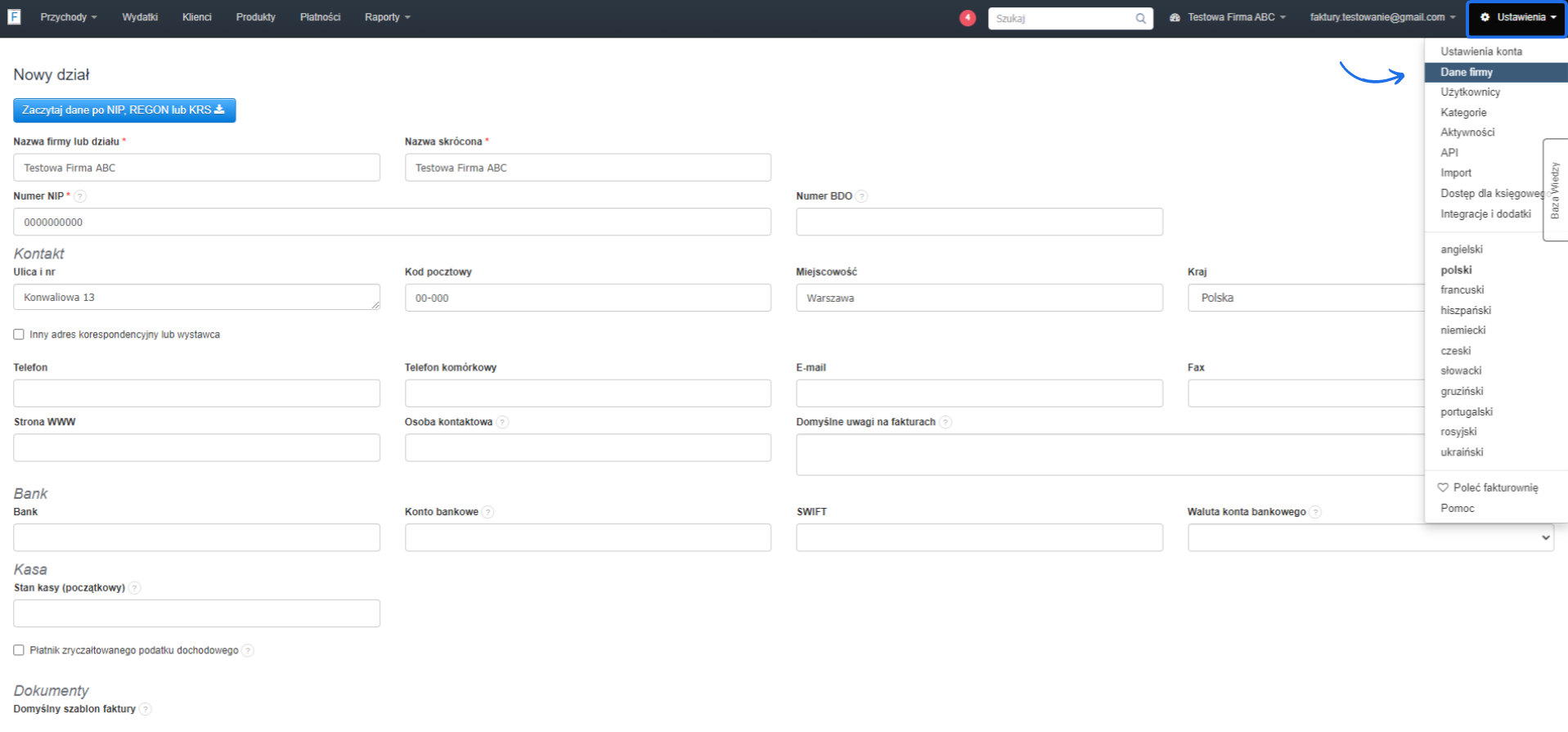 Formularz dodawania nowego działu w Fakturowni z polami do wprowadzenia danych firmy, kontaktu, banku oraz ustawień domyślnych.