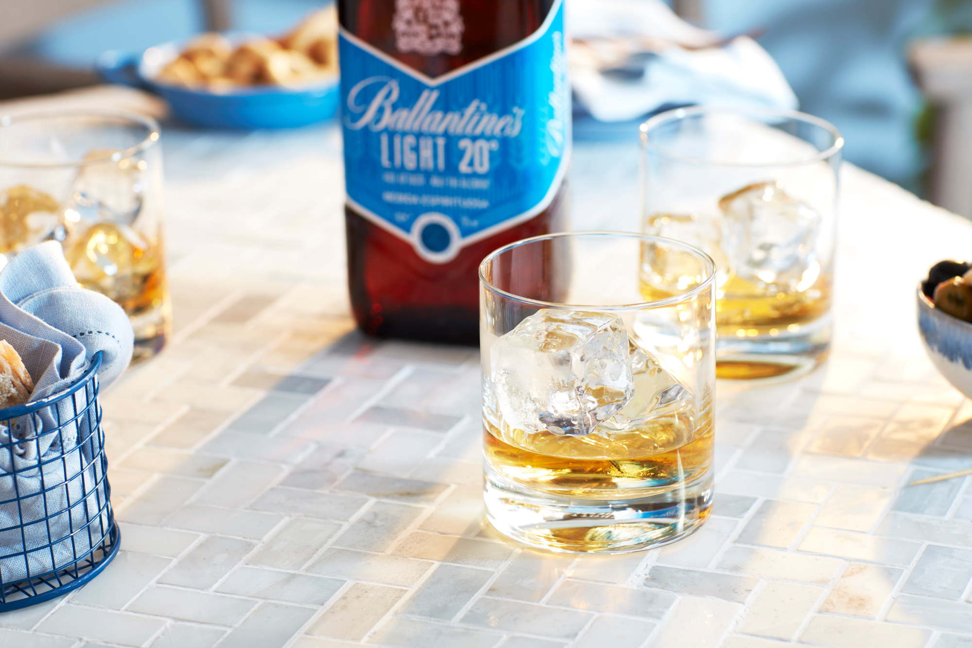 Ballantine's Light on the rocks