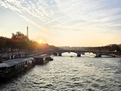 Enis var på utveksling i Paris