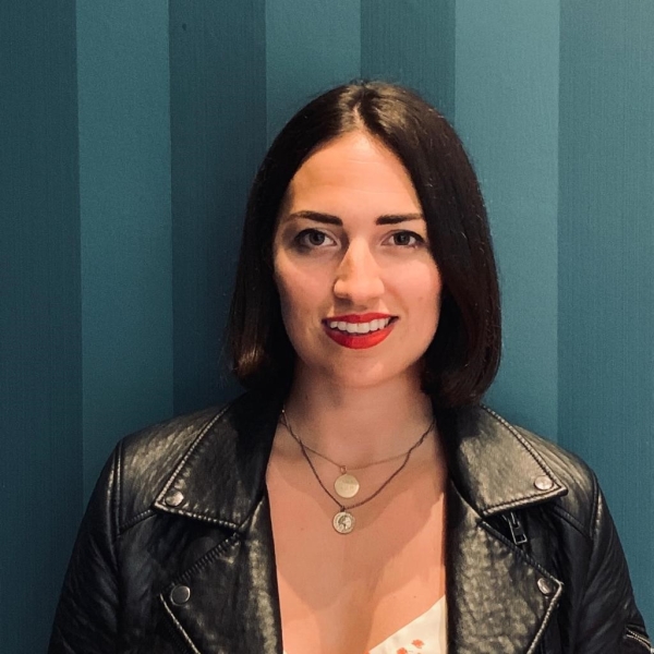 A portrait photo of tutor Louise Roberts.