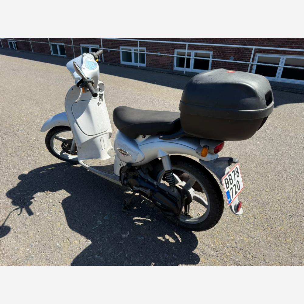 Aprilia Scarabeo 100 2T