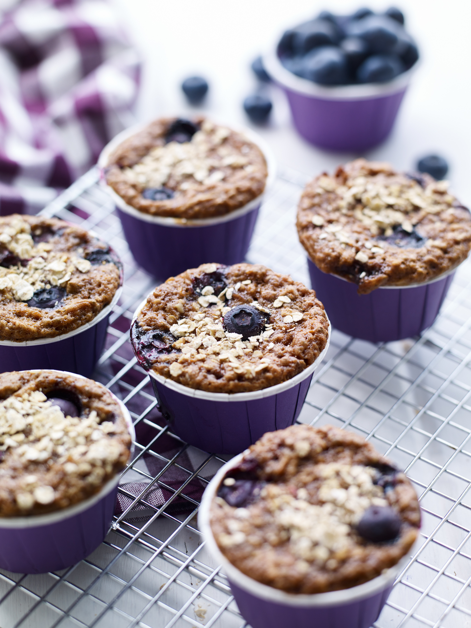 Berry World Health Chia and Blueberry Muffins 75iujk795