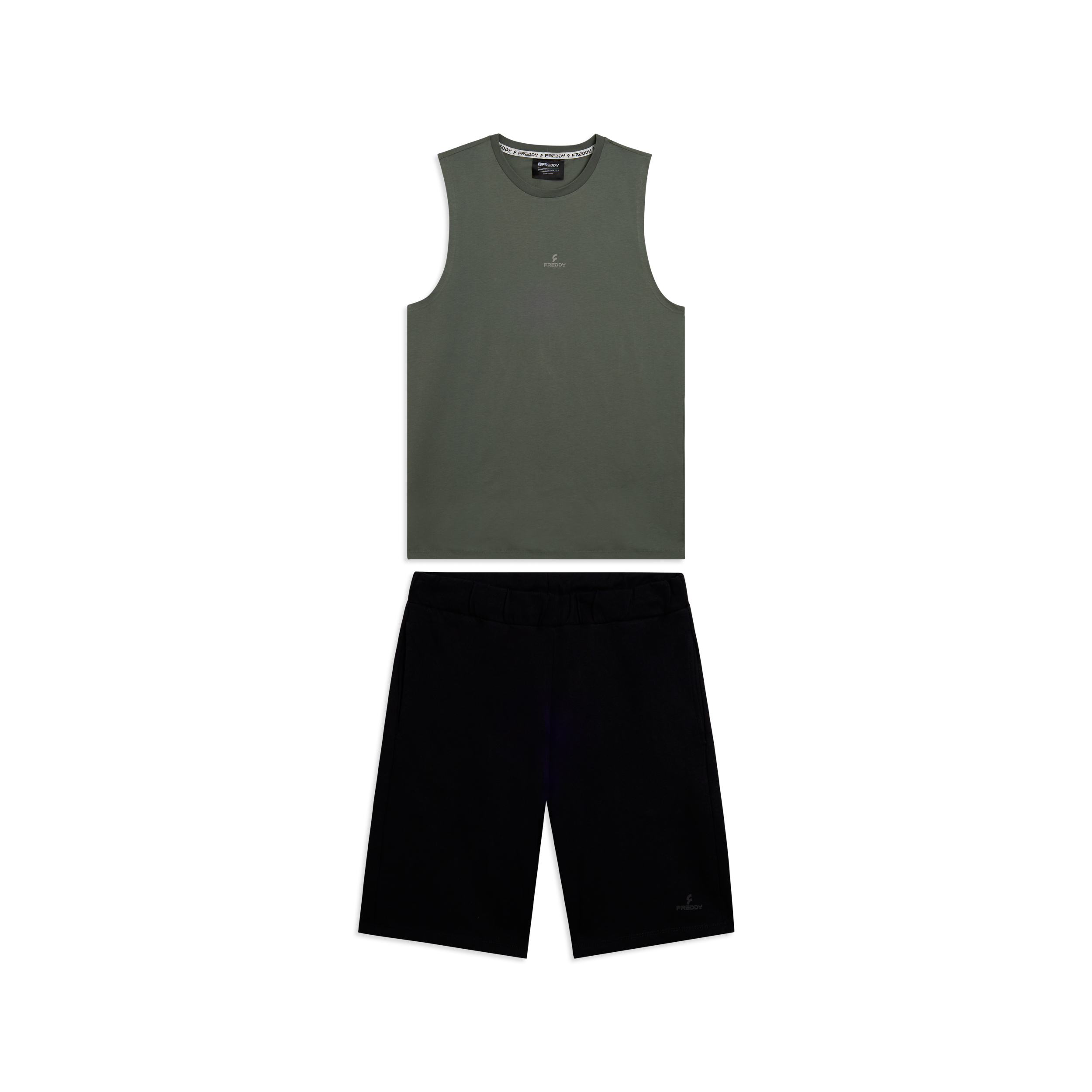 Completo sportivo in cotone con top smanicato e bermuda