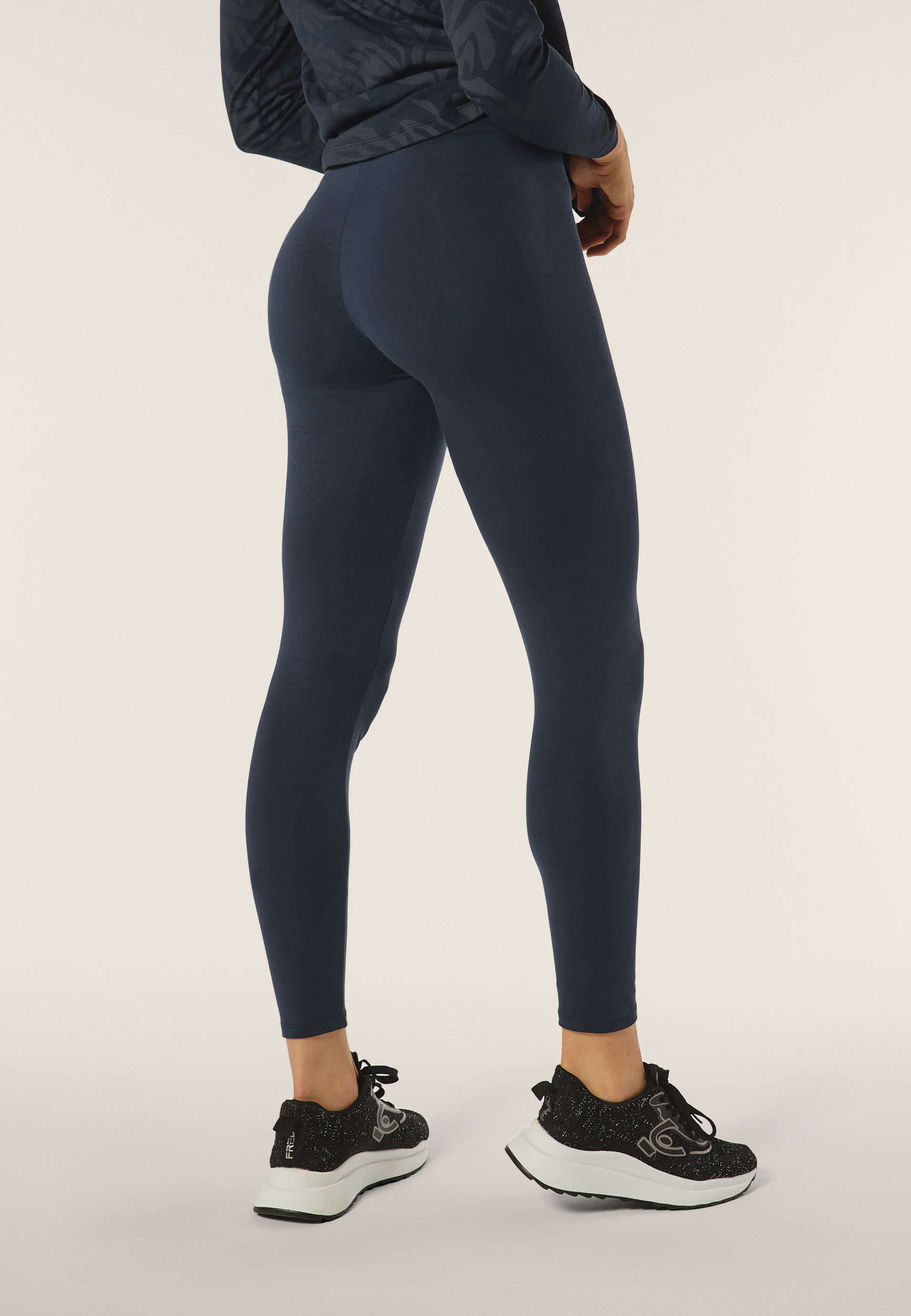 FREDDY Leggings de tejido de punto con logotipo floral en el bajo - Imagen 9 de 36