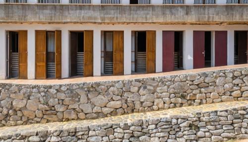 O labirinto dos seguros de saúde: como as seguradoras criam barreiras invisíveis