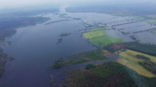 ‘Extraordinary storm as next 48 hours critical’