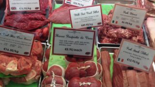 More and more UK consumers shun beef for chicken and lamb