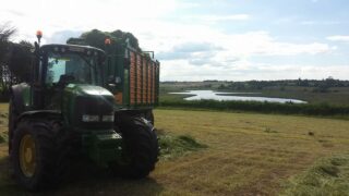 Silage contracting fees in the range €110 to €140 per acre