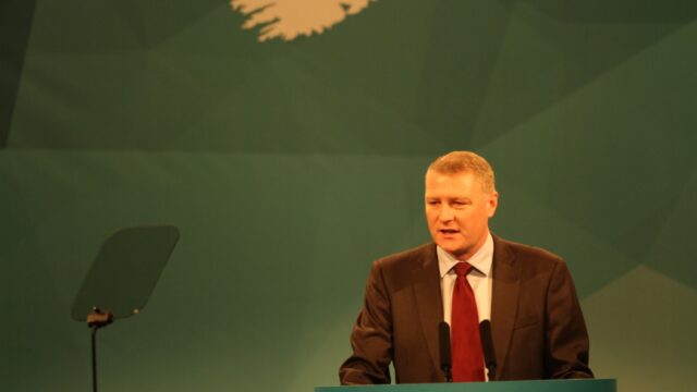 Martin Kenny