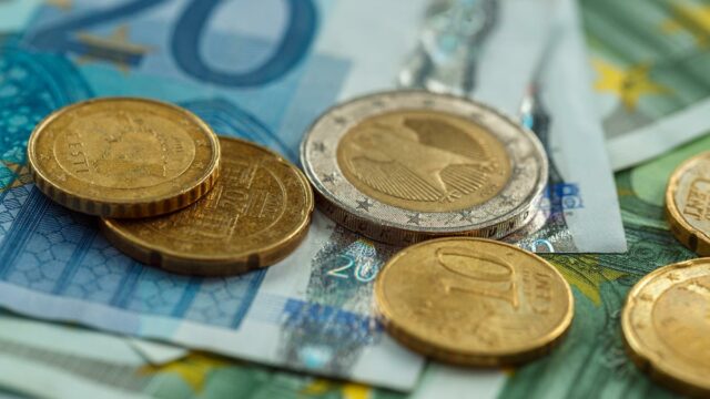 money, euro, tax defaulters, CAP, GLAS payments