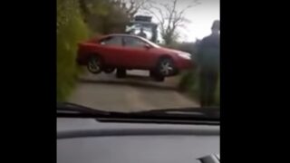 Video: This is why you don’t block a farmer’s gate!