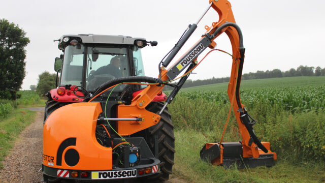 Rousseau E-Kastor electric hedgecutter