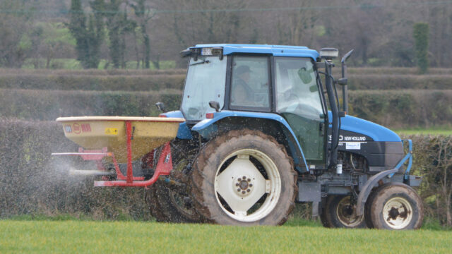 urea Fertiliser, Fertiliser Spreader