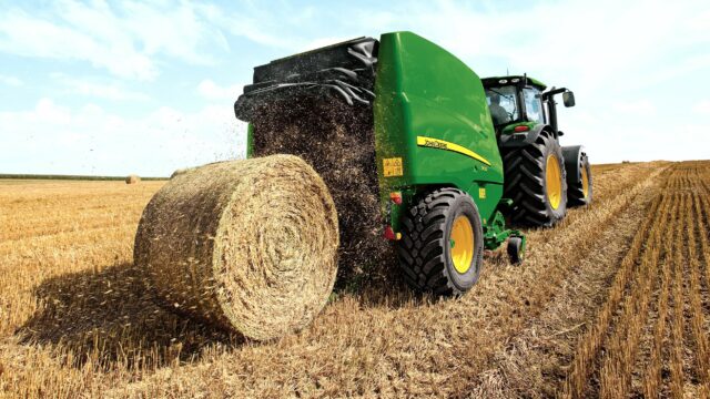 baler baling John Deere