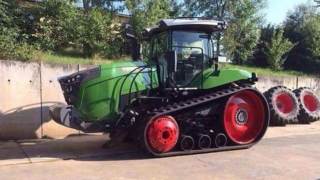 First ‘green’ Fendt-badged Challengers ‘spotted’