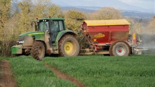 Can this ‘2-in-1’ Irish braking system keep trailed spreaders in tow?