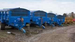 Auction report: Trailers and root-crop equipment plentiful at ‘on-site’ sale
